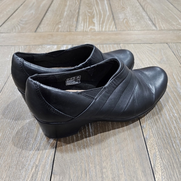 Clarks Dress Loafers Leather Slip-Ons Size 10 - Picture 1 of 9